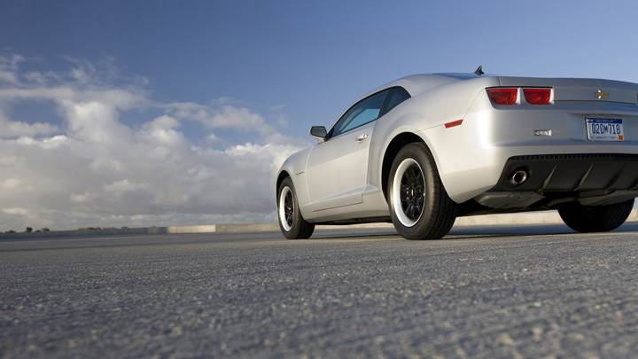 Back Pose Of 2011 Chevrolet Camaro in Silver